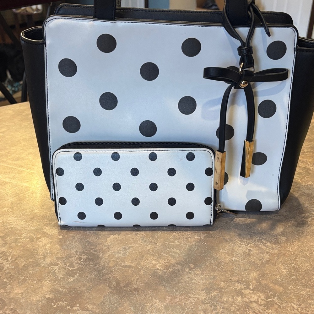 Chic Polka Dot Tote and Wallet Set